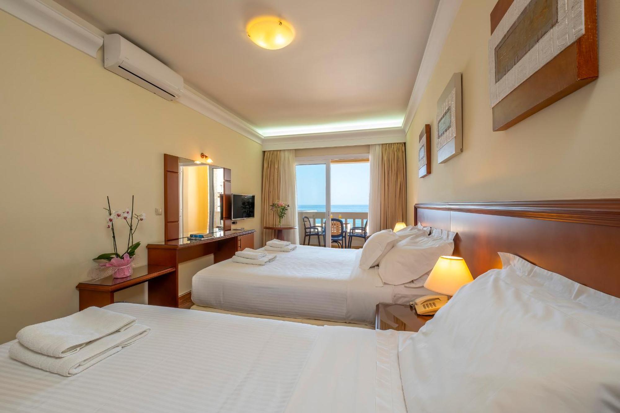 Porto Alegre Hotel Kalamaki Buitenkant foto
