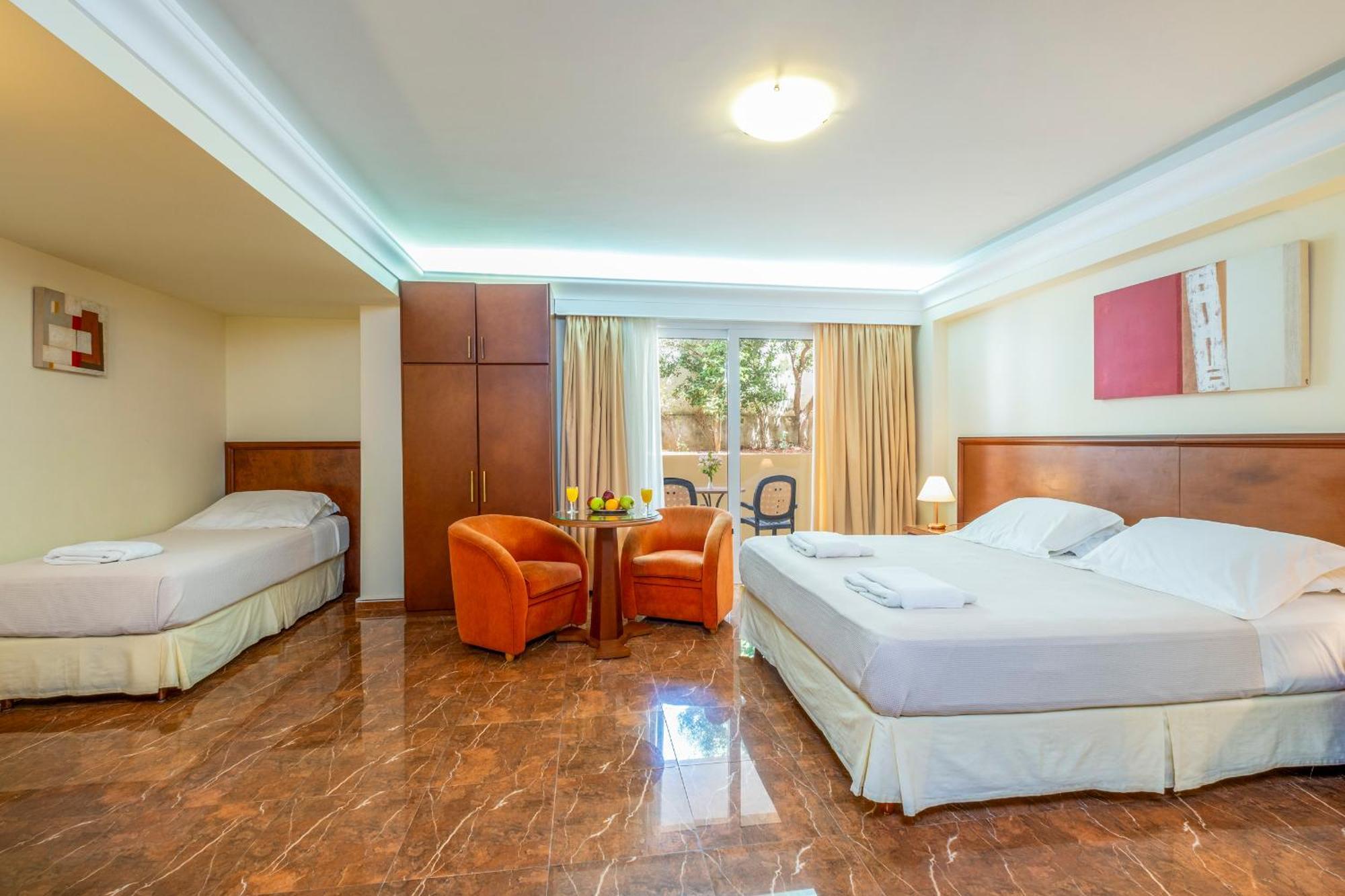 Porto Alegre Hotel Kalamaki Buitenkant foto