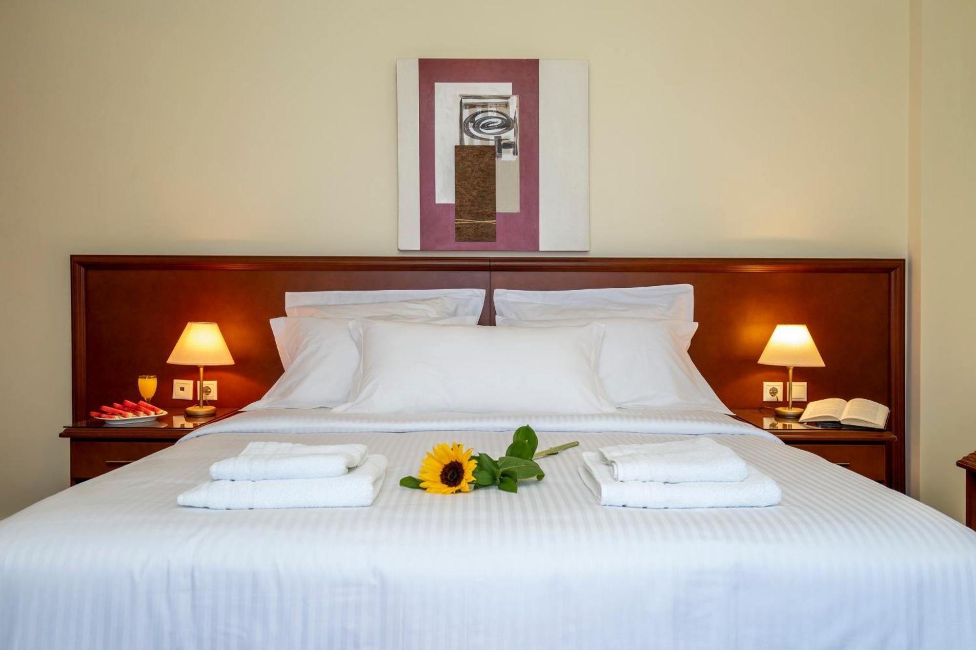 Porto Alegre Hotel Kalamaki Buitenkant foto