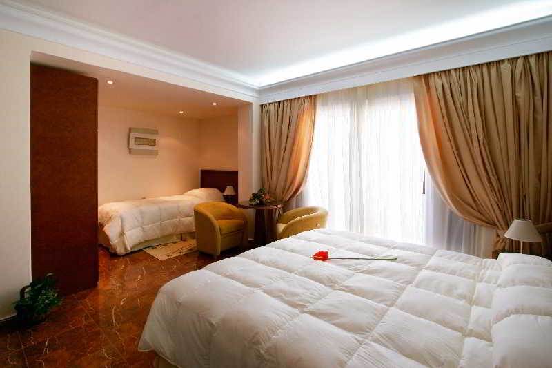 Porto Alegre Hotel Kalamaki Buitenkant foto