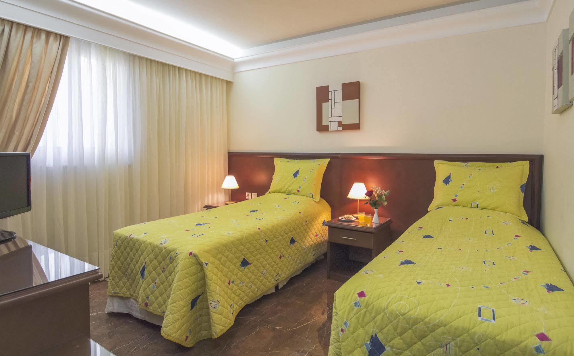 Porto Alegre Hotel Kalamaki Buitenkant foto